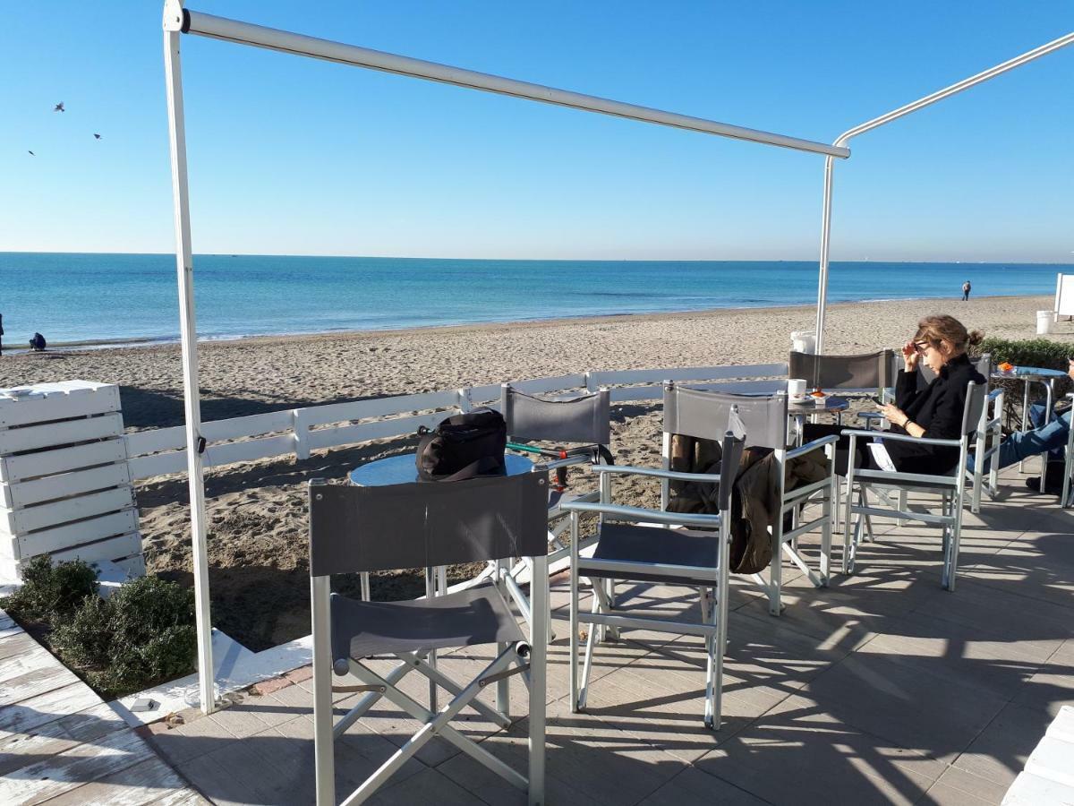 Attico Sul Mediterraneo Лидо-ди-Остия Экстерьер фото