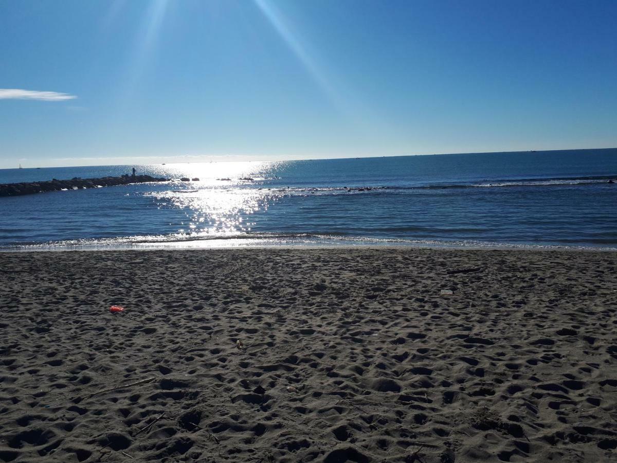 Attico Sul Mediterraneo Лидо-ди-Остия Экстерьер фото